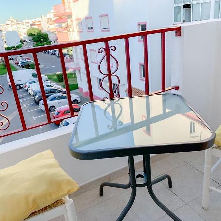 Apartamento T2 Carvoeiro-Lagoa Precos Acessiveis Apartman Kültér fotó