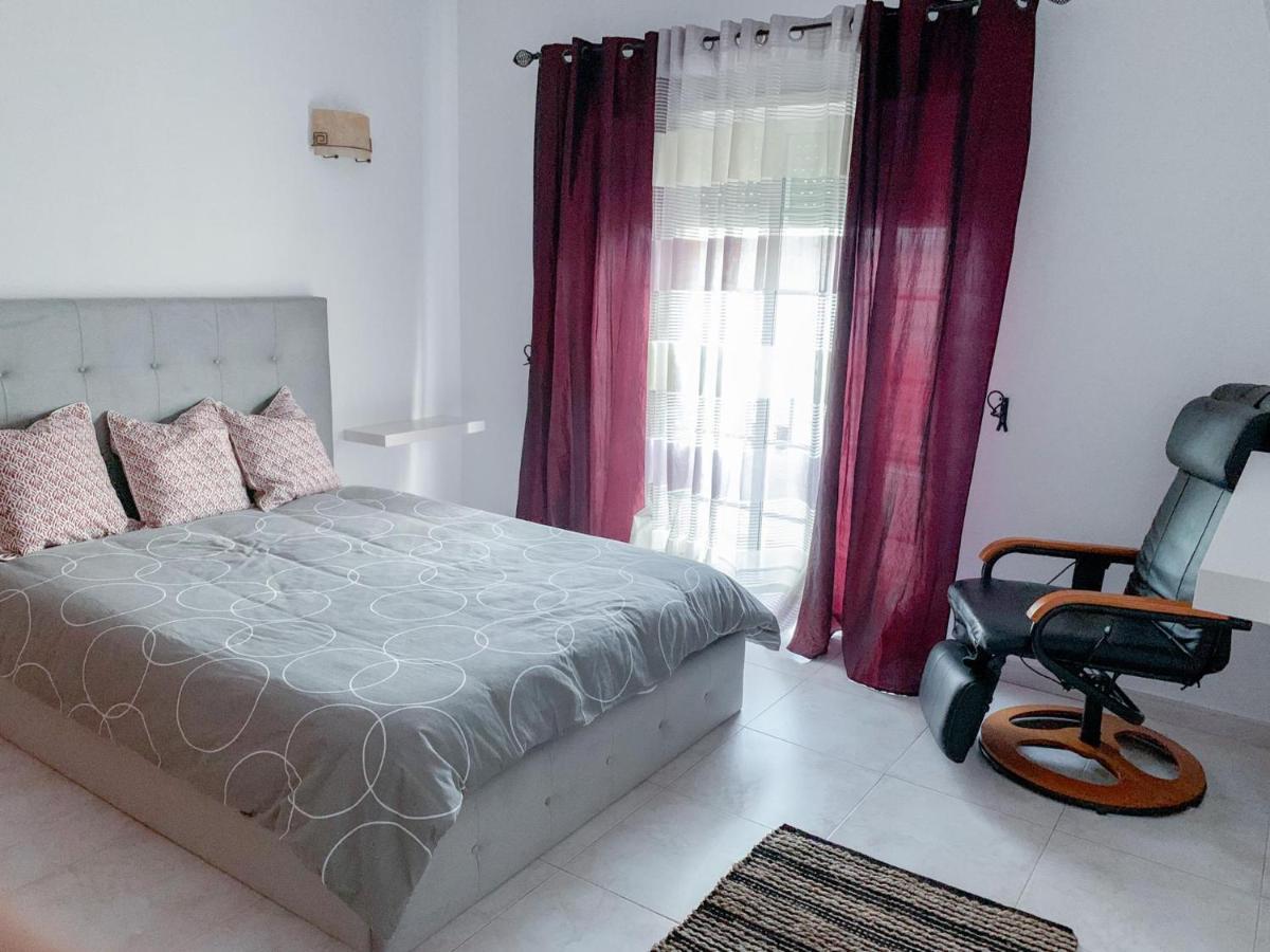 Apartamento T2 Carvoeiro-Lagoa Precos Acessiveis Apartman Kültér fotó